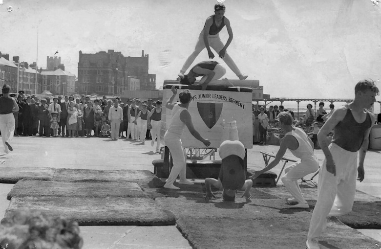 <<< Quote Ref: cphoto077 >>>