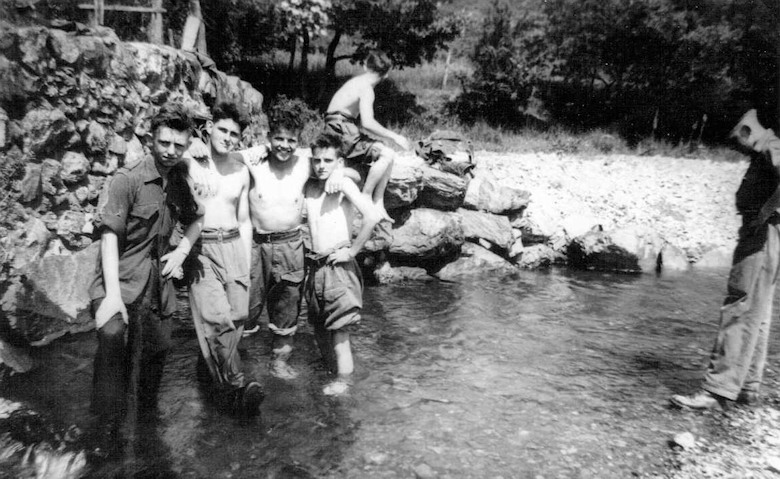 <<< Quote Ref: cphoto320 >>>